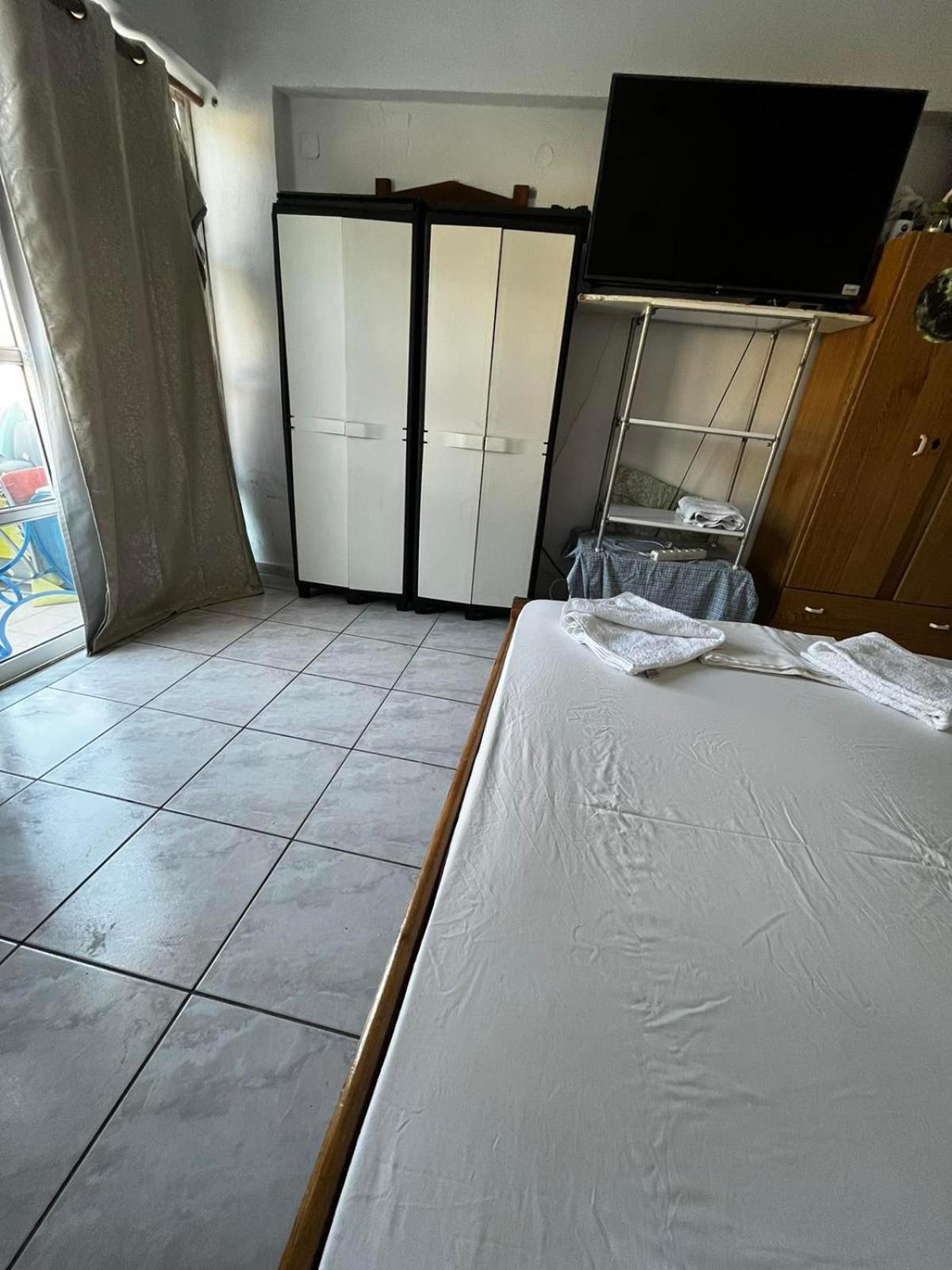Selena Rooms Agia Galini  Luaran gambar